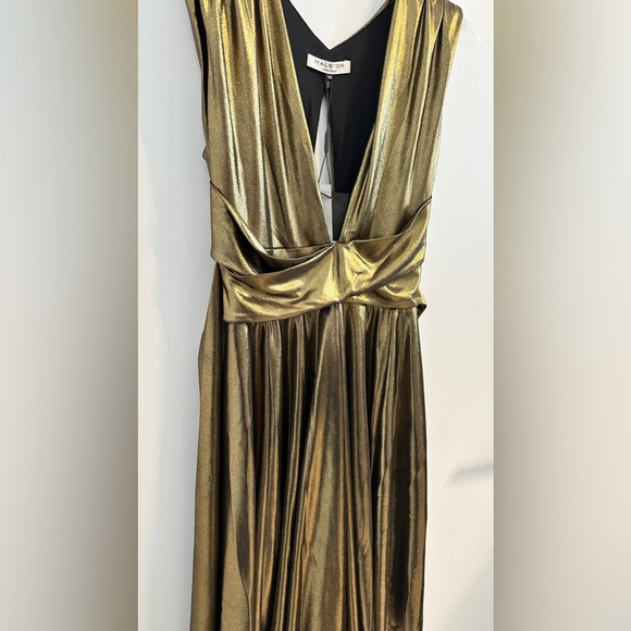 Halston Gold Plunge Neck Shimmery Cocktail Dress - Picture 3 of 7